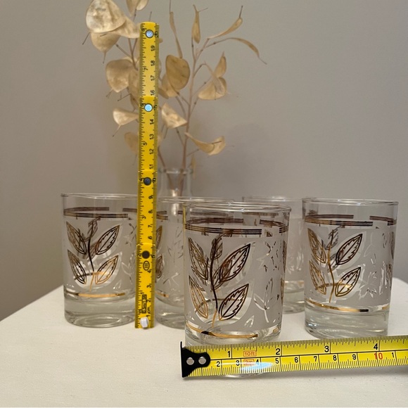 Set of 5 Libbey Frosted Gold Leaf Design Cordial Juice Glasses - Picture 4 of 5